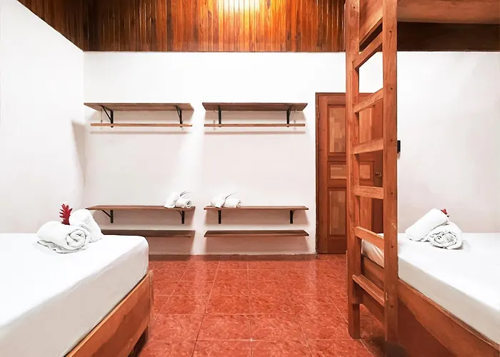 Ico Living Hostel Playa Santa Teresa 